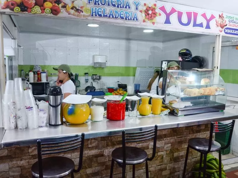 FRUTERIA Y HELADERIA YULY