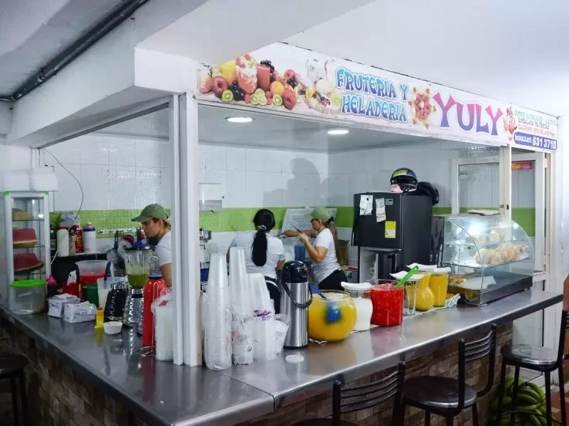 FRUTERIA Y HELADERIA YULY